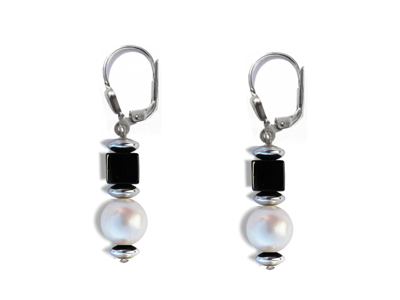 BELLASIX ® 16243-O earrings, 925 silver / lobster clasp, fresh water cultivated pearl, onyx, hematine