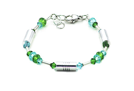 SWAROVSKI (R) crystals in combination with: BELLASIX (R) 1712-A bracelet blue green 925 silver clasp