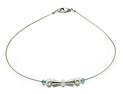 SWAROVSKI (R) Kristalle in Kombination mit: BELLASIX (R) 1740-K Halskette blau 925 Silber/Verschluss Muschelkern-Perle Brautschmuck